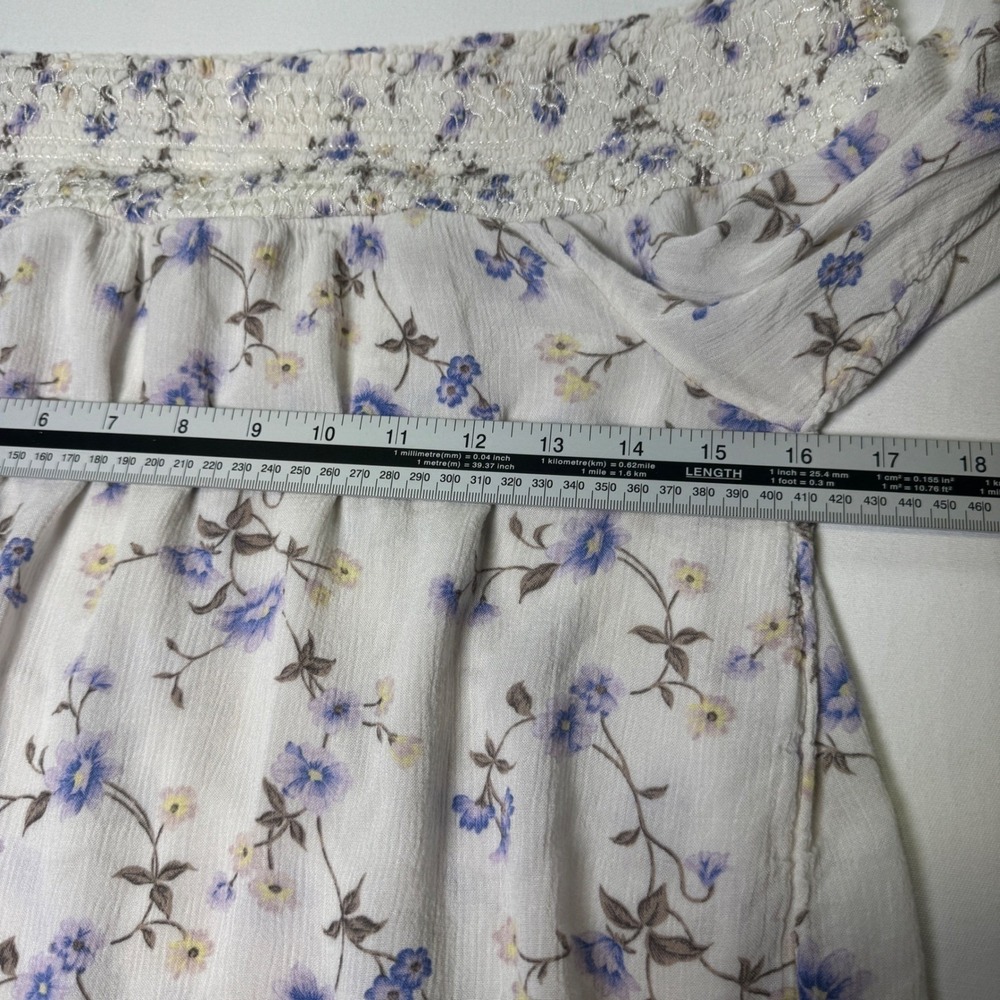 American Eagle Floral Off The Shoulder Smocked Blouse White Blue Large L - Picture 8 of 8